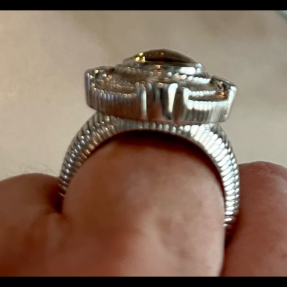 Lovely Judith Ripka Citrine Diamonique ring - Picture 4 of 6